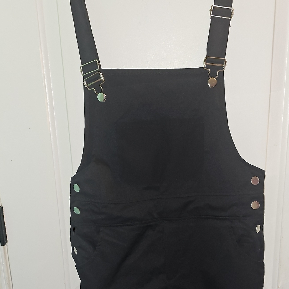 SHEIN Black Garment with Silver Accents